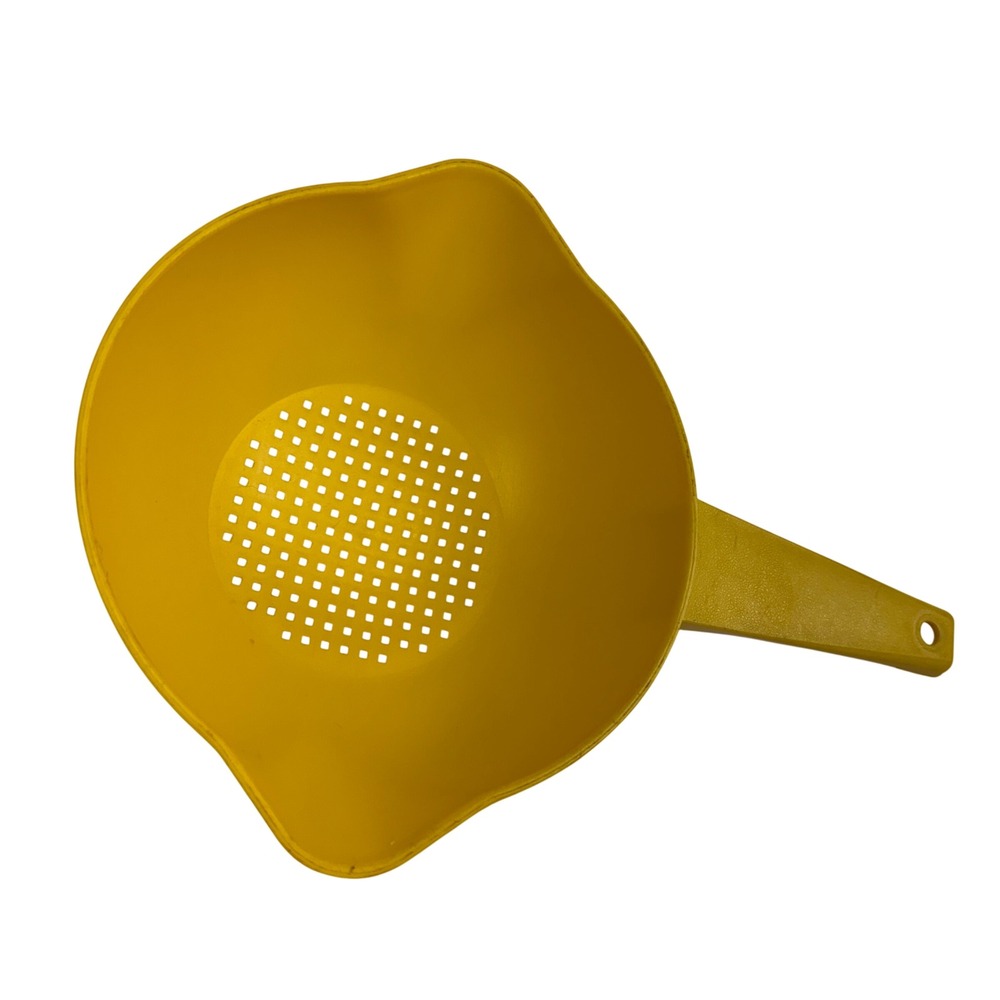 Vintage Tupperware Yellow Colander Strainer with‎ Handle and Pour Spouts 1529-4